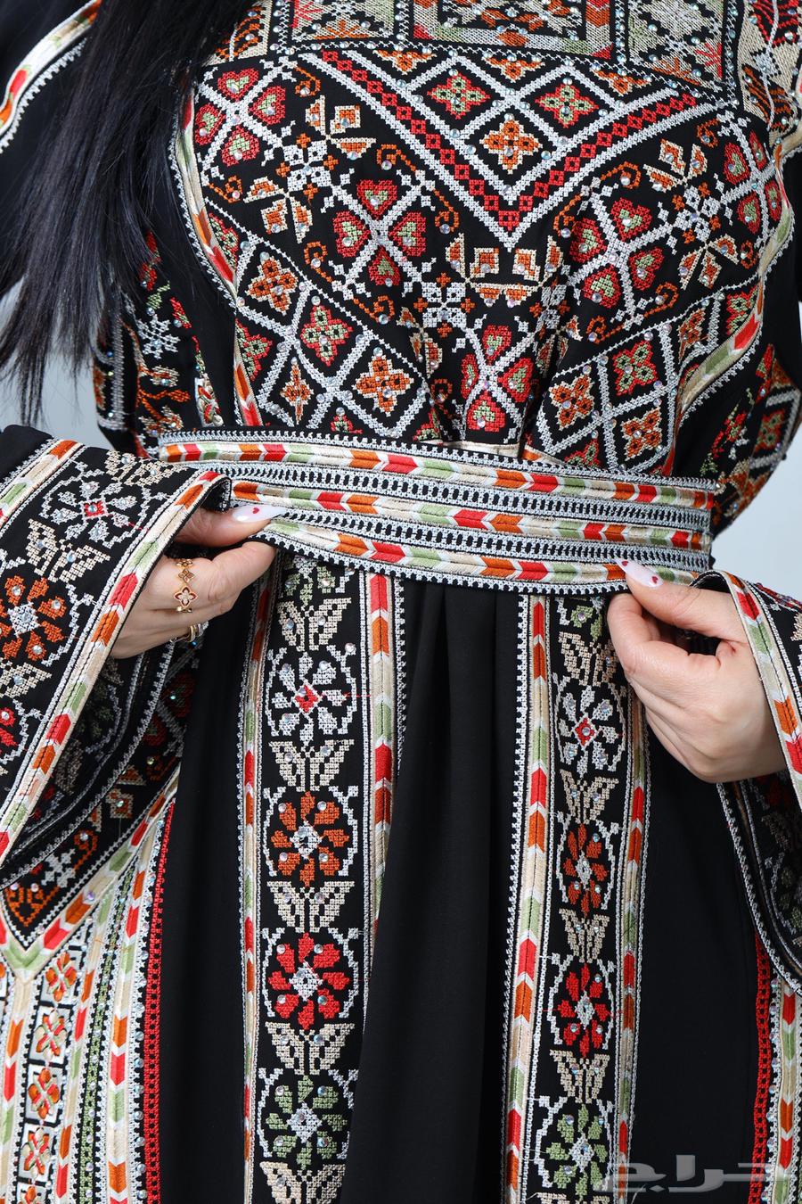 ثوب فلسطيني راقيه وفخمة بالبس. بسعر 180 ريال64229295552899113