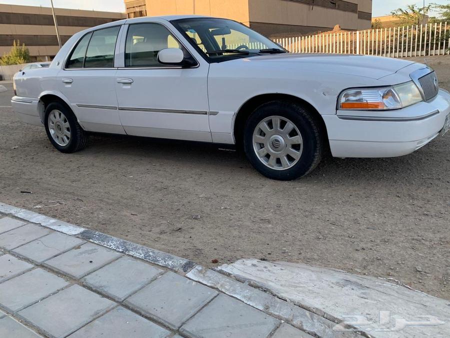 Hello, I'm showing you a clean and well-maintained Ford Mark II64407545037186112