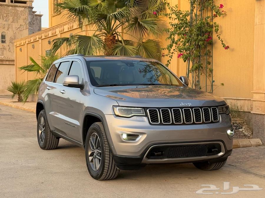 جراند شيروكي ليمتد 2017 ( V6 مالك أول )64398242599425114