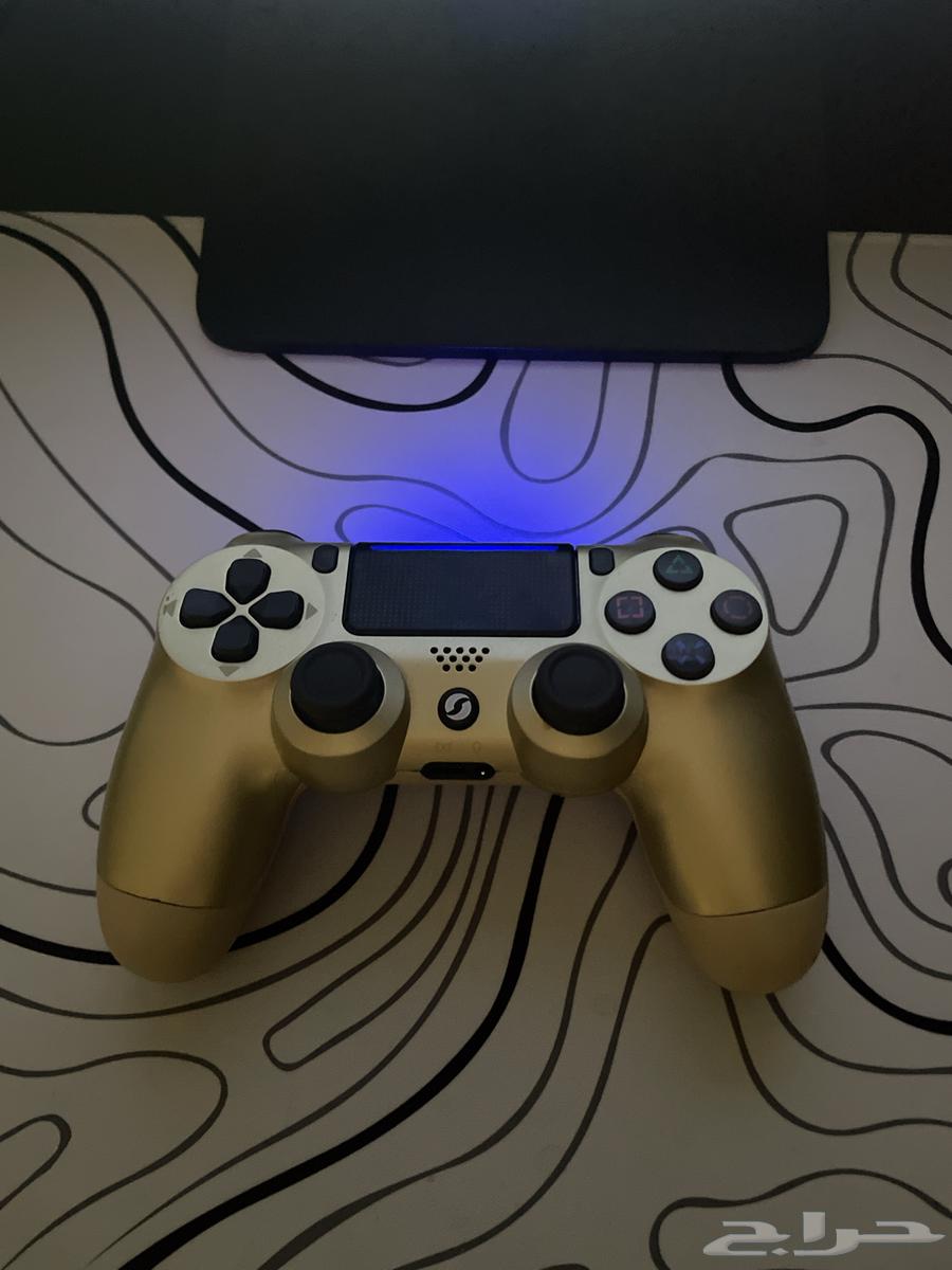 Sony 4 used, clean with new controller, owned for a week64221909175683113