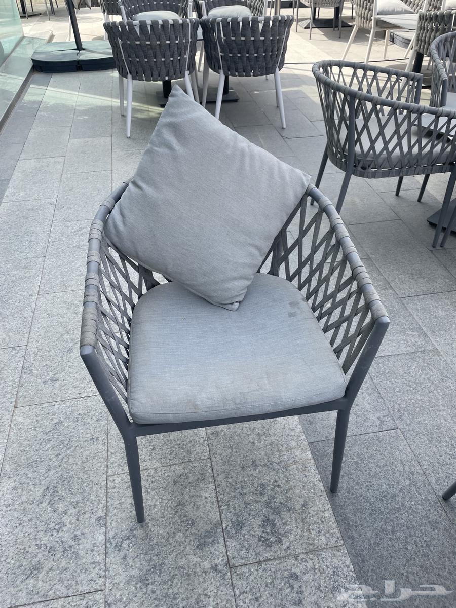 Lounge and cafe chairs and tables64217301903235110