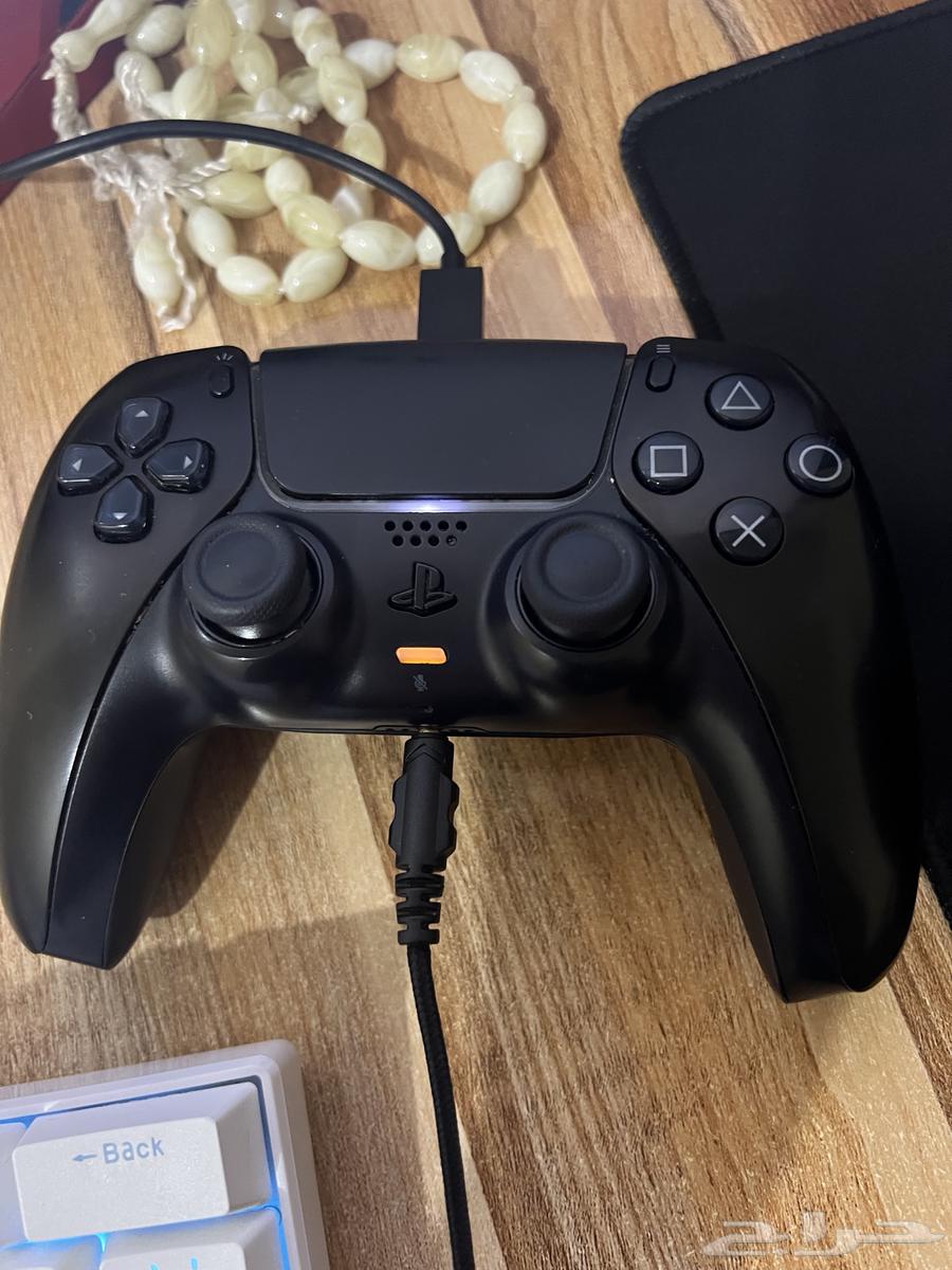 يد سوني 5 لون اسود نضييفه ( سعر رخيص يعتبر جدا  )64228571741059112