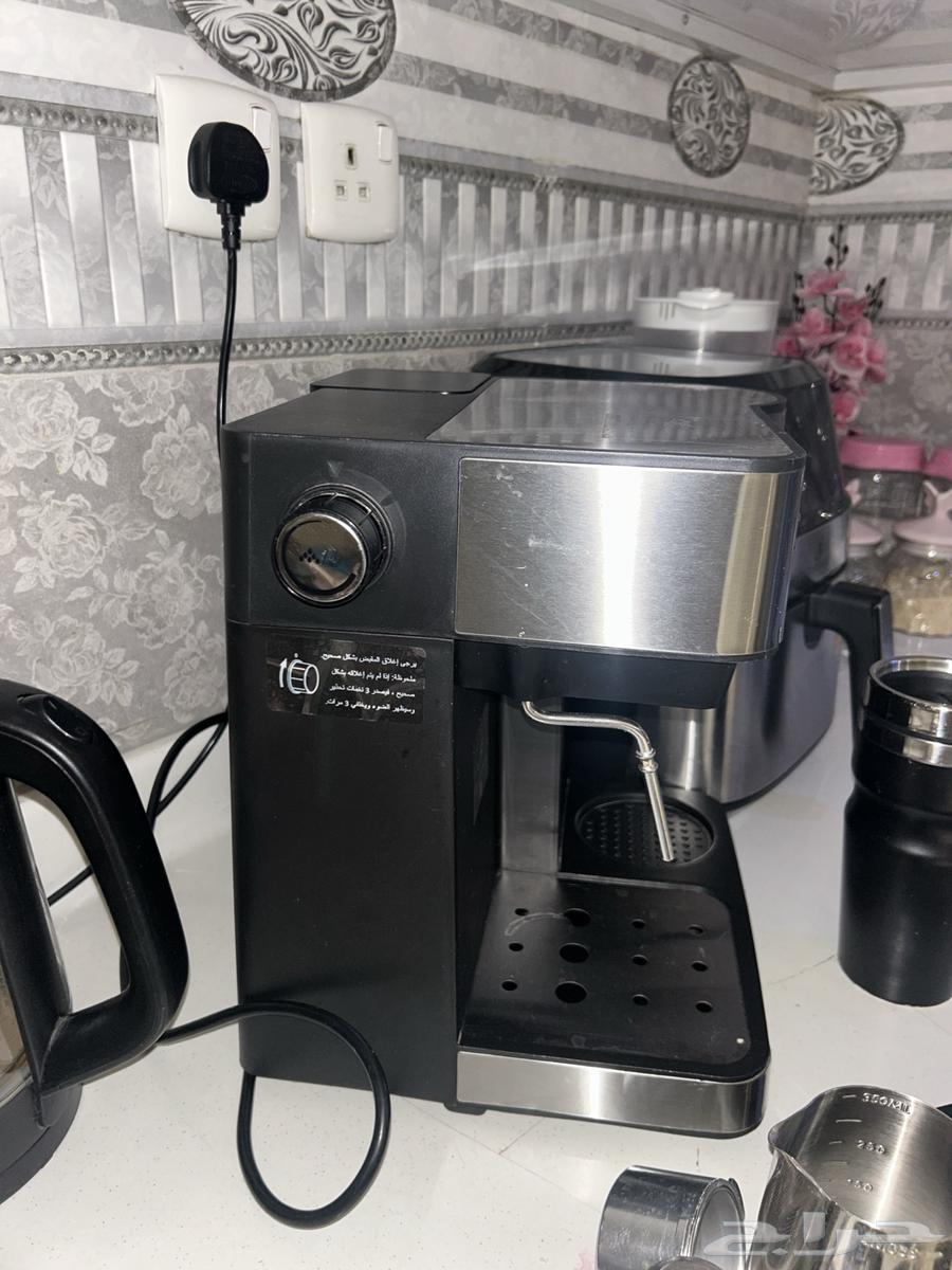 صانعة قهوة64204942174081113