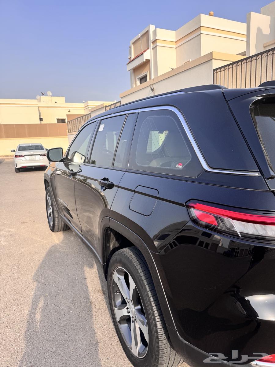 جيب جراند شيروكي لمتد بلس 2023 للتنازل64404903480961112
