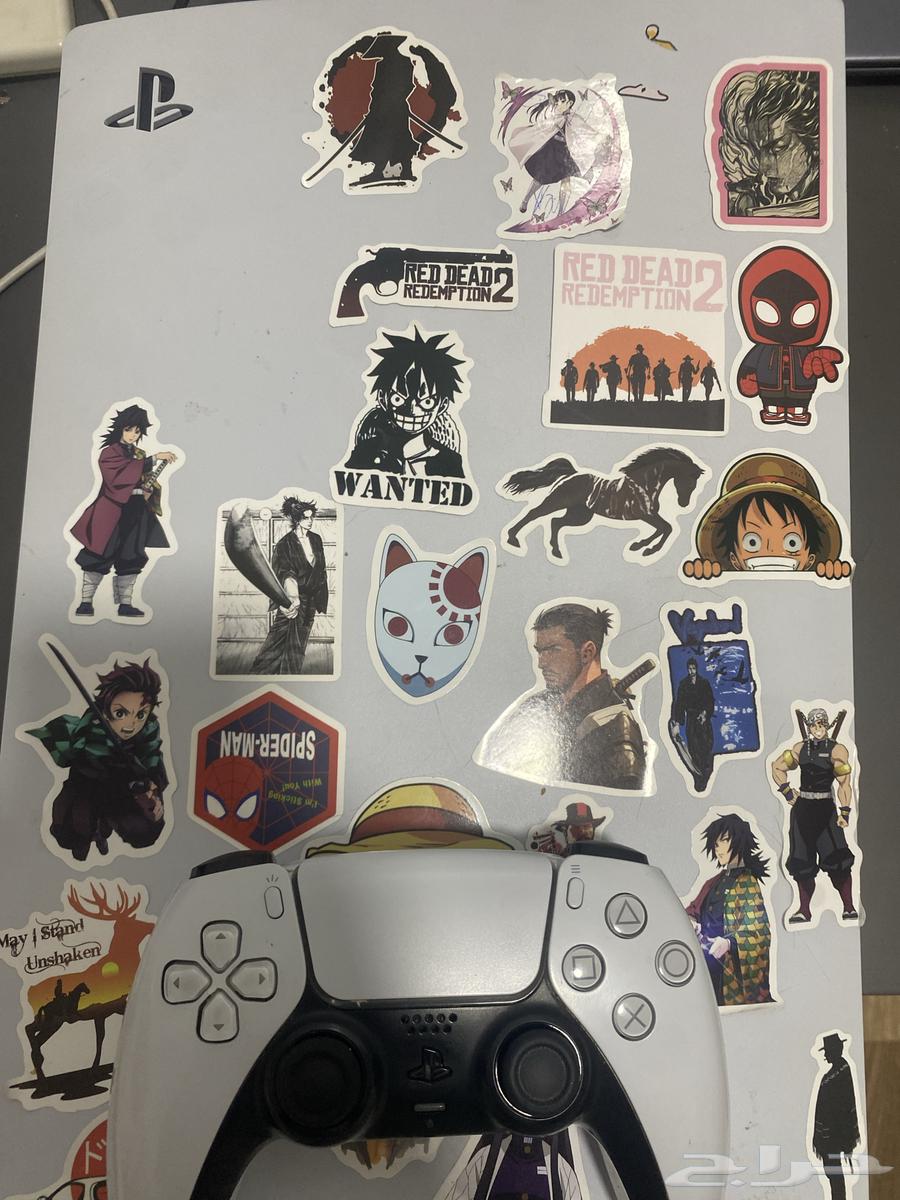 بلاستيشن 5 للبيع مع يد و قاعدة64225193733505110