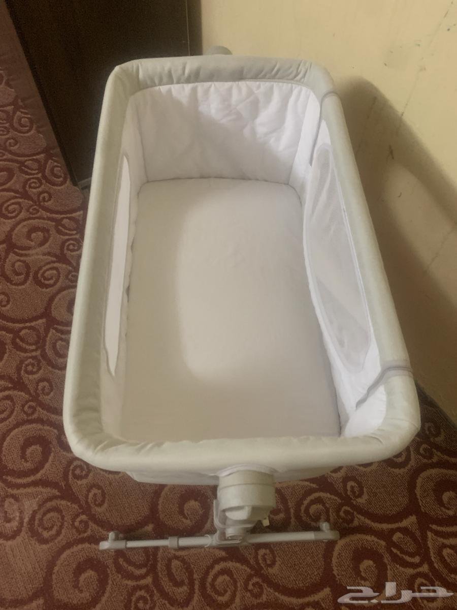 سرير اطفال يناسب الى 9 شهور وممتاز ونضيف وشبه جديد64223343641730114