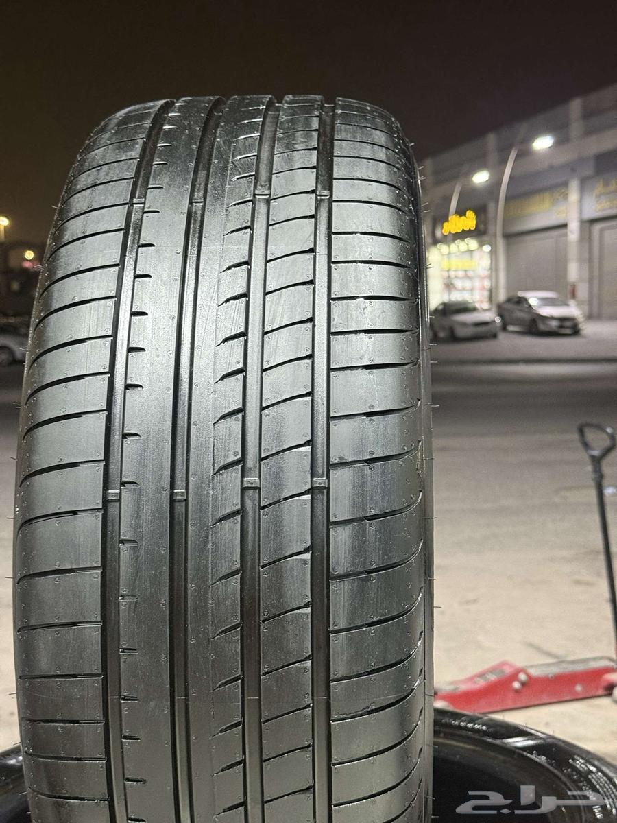 275 45 20 كفرات رنجروفر شبة الجديدة بزرعها جودير64406681730689111