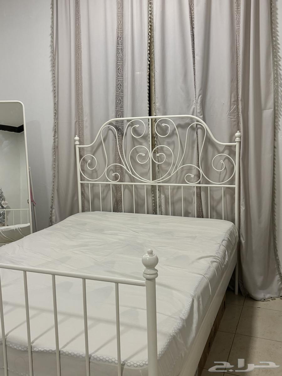 سرير ايكيا نضيف جدا64209796152578113