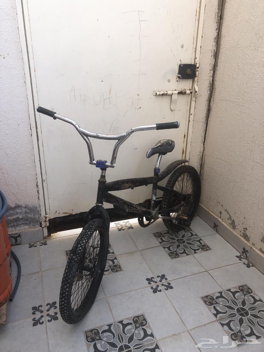 سيكل جديد بس المفر الي قدام مفقوع كان معي سنه64223805984259110