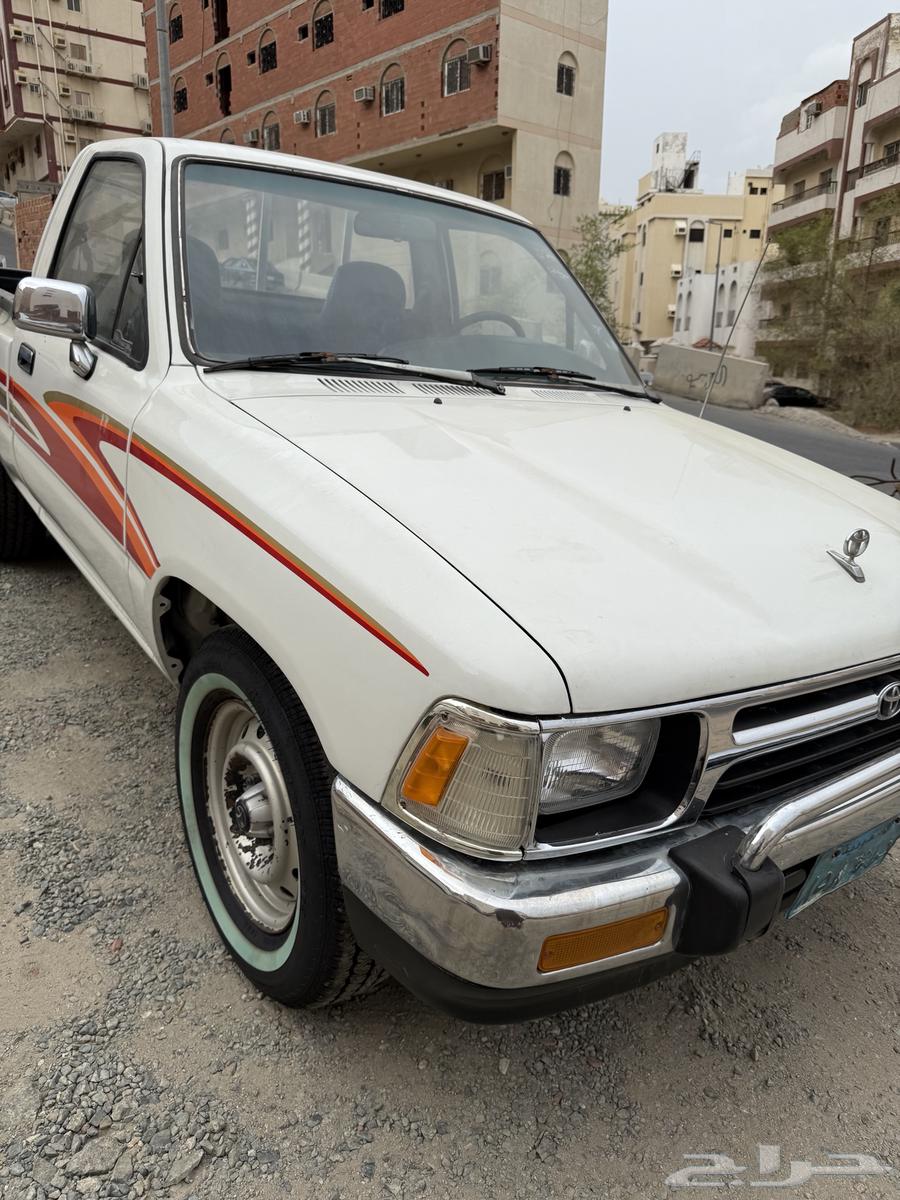 للبيع هايلكس موديل 92 مخزن64404666736642110