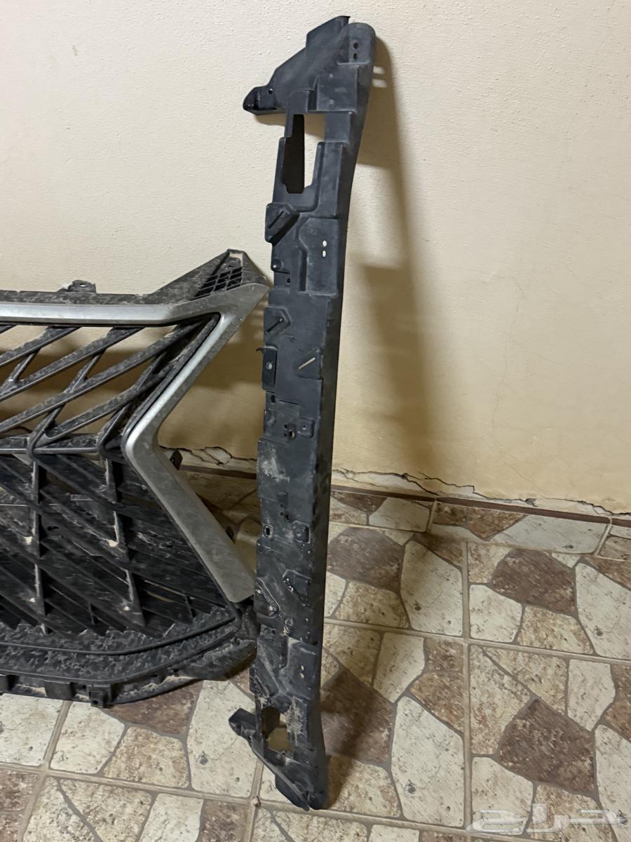 شبك جيب لكزز1864397949579138111