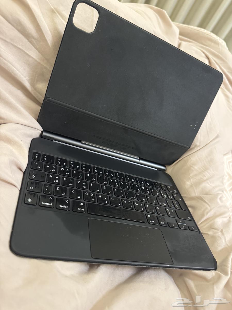 للبيع ايباد برو - 2020   كيبورد ابل الاصلي64231651898753114