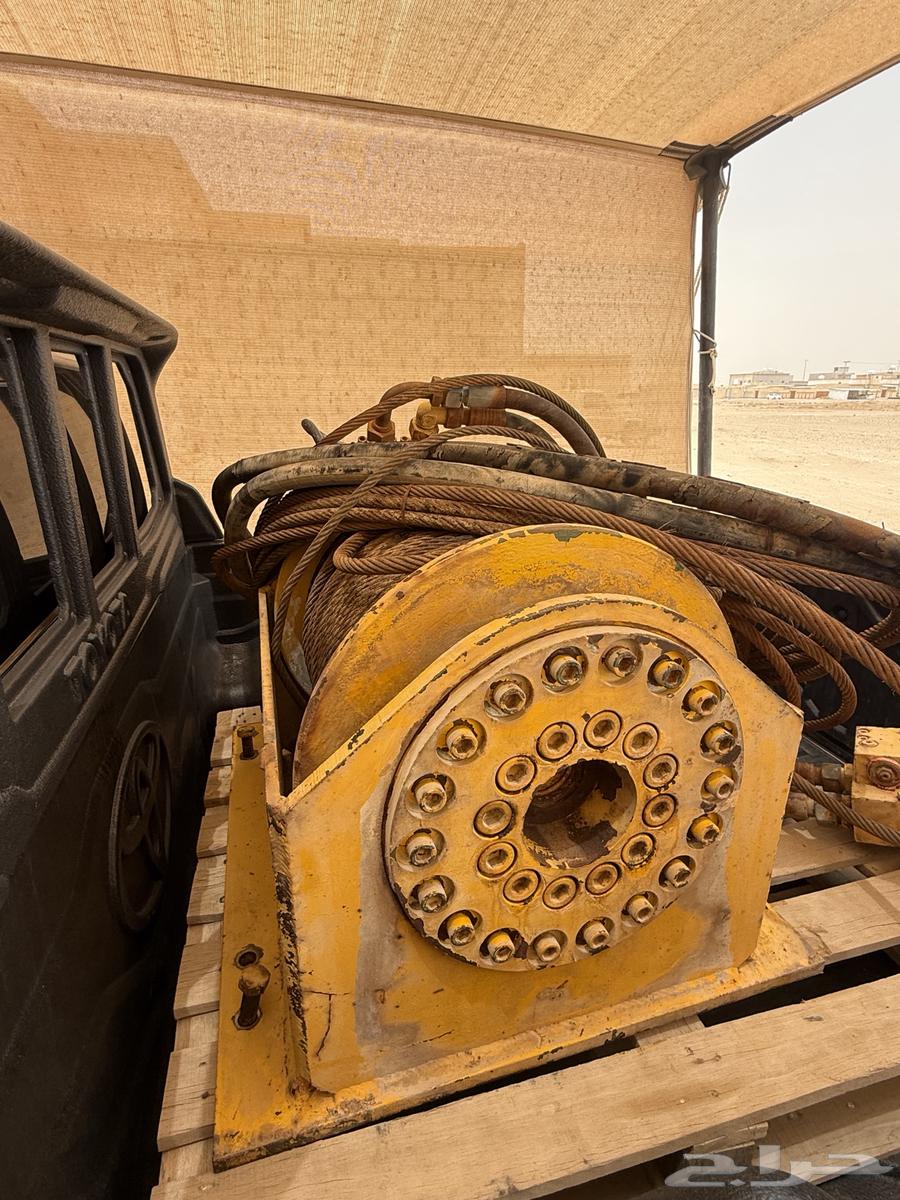 بكره سحب هدروليك صناعه الماني فلب شبه جديد قوة السحب 70طن ع64397422881409110