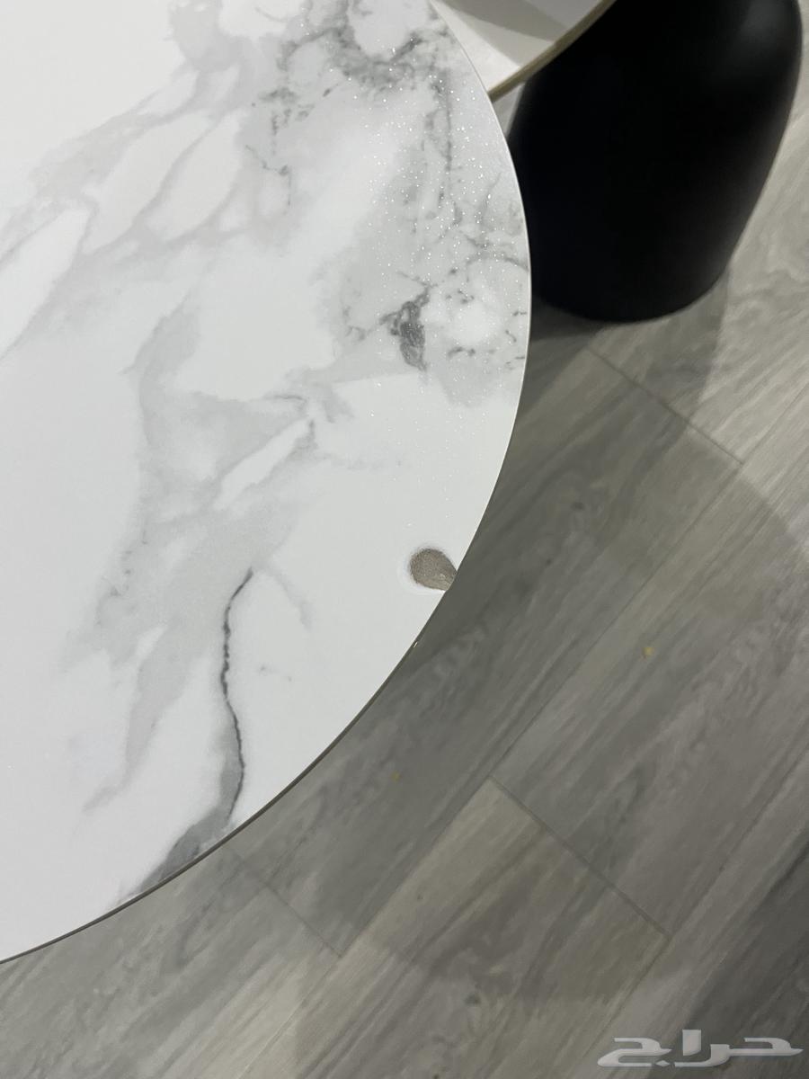 Large marble table with four sides64216118232578112