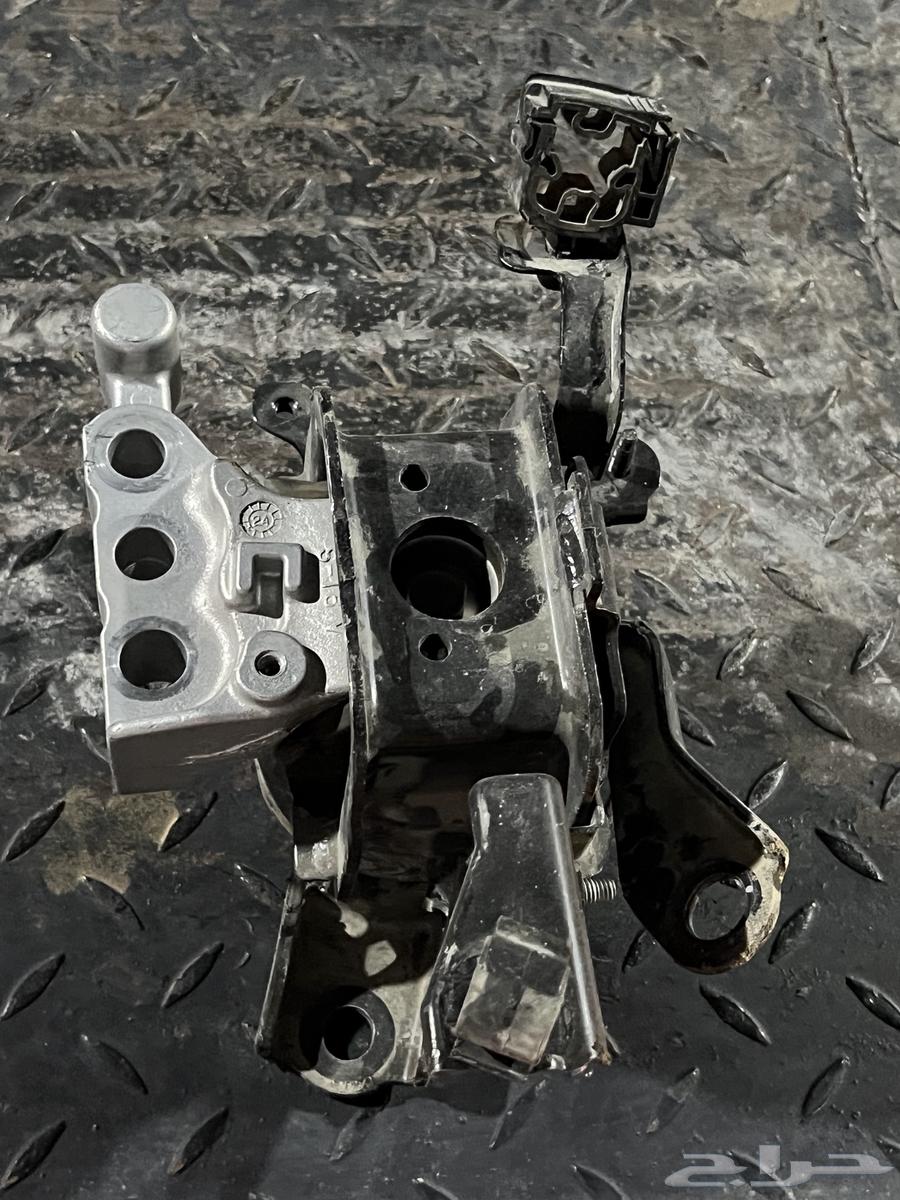 للبيع كرسي مكينه كامري فوق ودوده 202564407993298307110