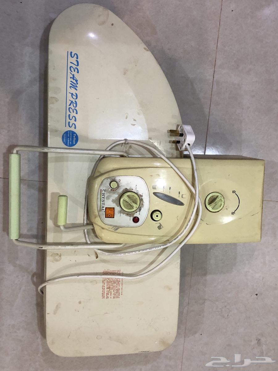 طاوله طعام وسرير وكاويه ملابس64218790564865112