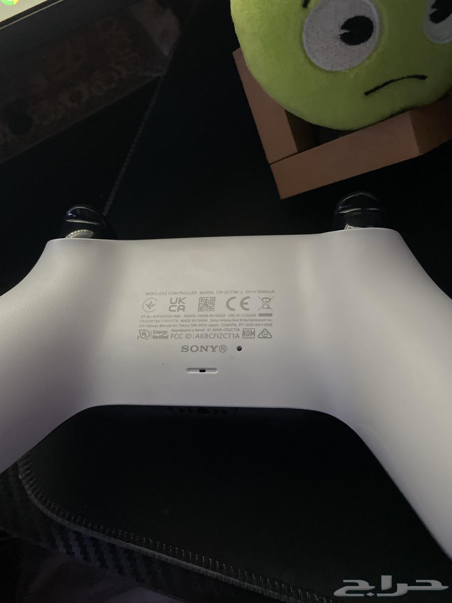 يد بلاستيشن جديدة64220471080194111