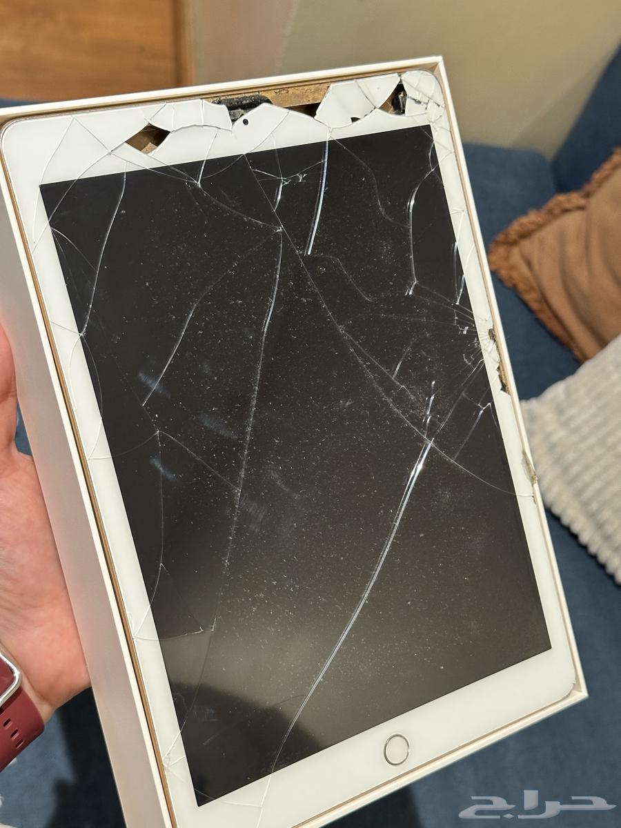 iPad 7th generation, golden color, 128GB64229479330179114