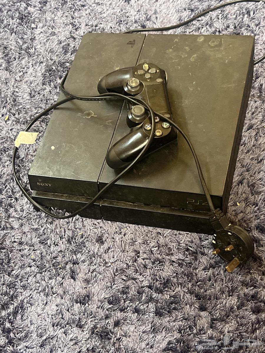 بلاستيشن 4 مع يد واحده للبيع64218411346050111