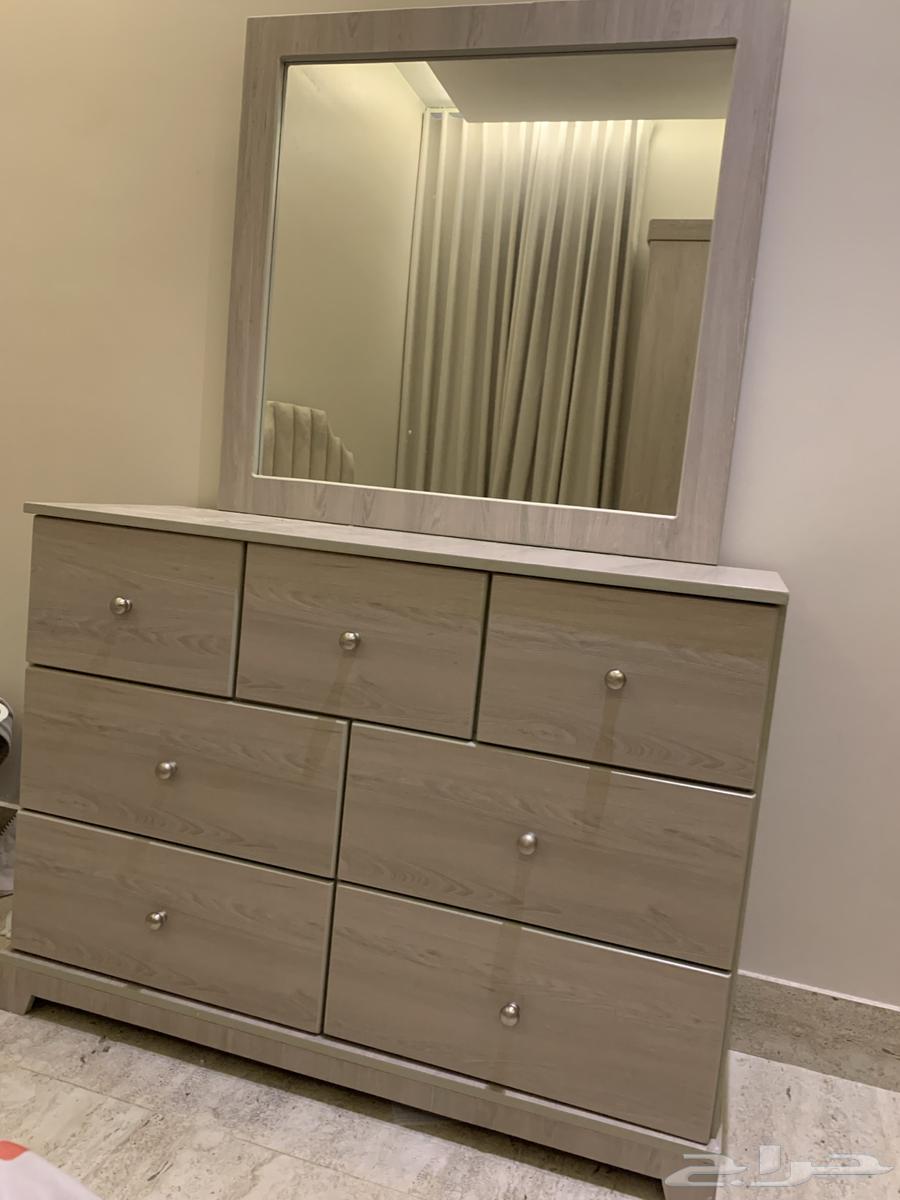 Wardrobe with dressing table64215873754497110