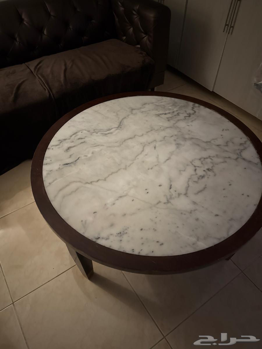 طاولة و كنبة64221909348993110