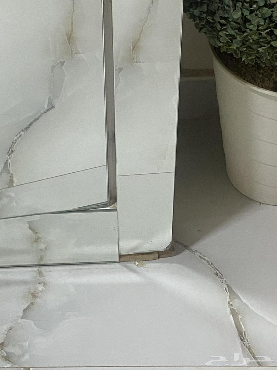 دولاب عبايات مرايه64221276114306112