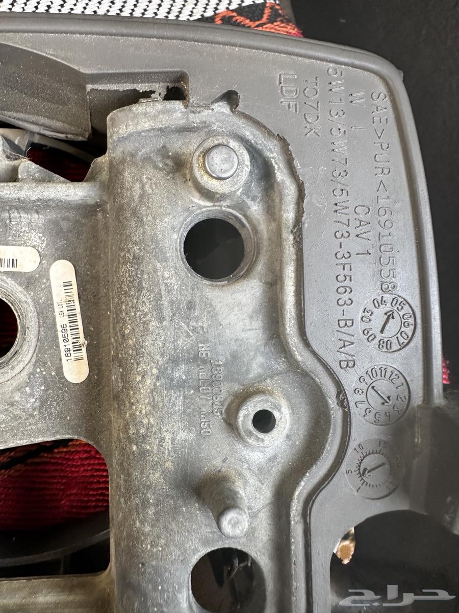 طارة فورد ماركيز - فكتوريا - تاون كار من 2006 الى 201264401452716930111