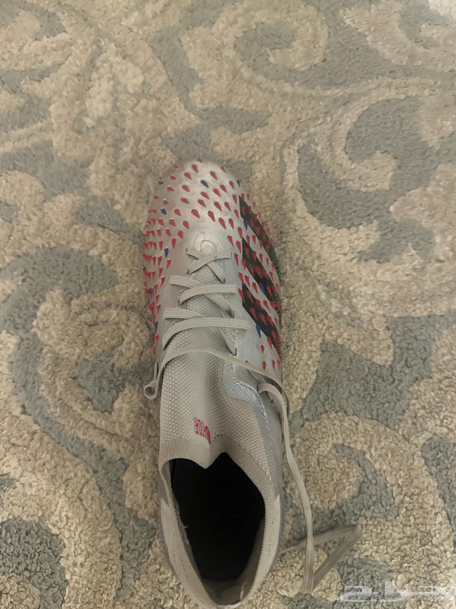 حذاء كرة قدم مقاس 4364229639870849110