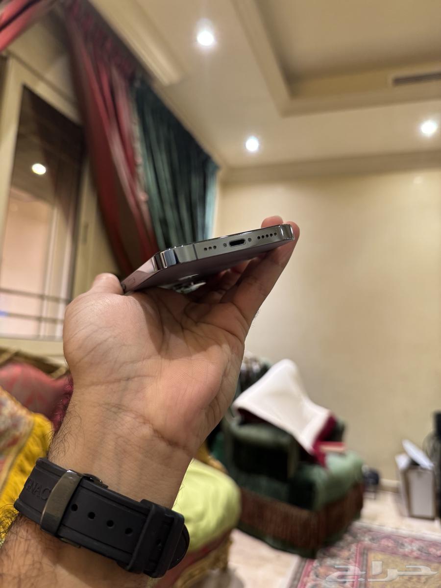 ايفون برو 1364220676950529113