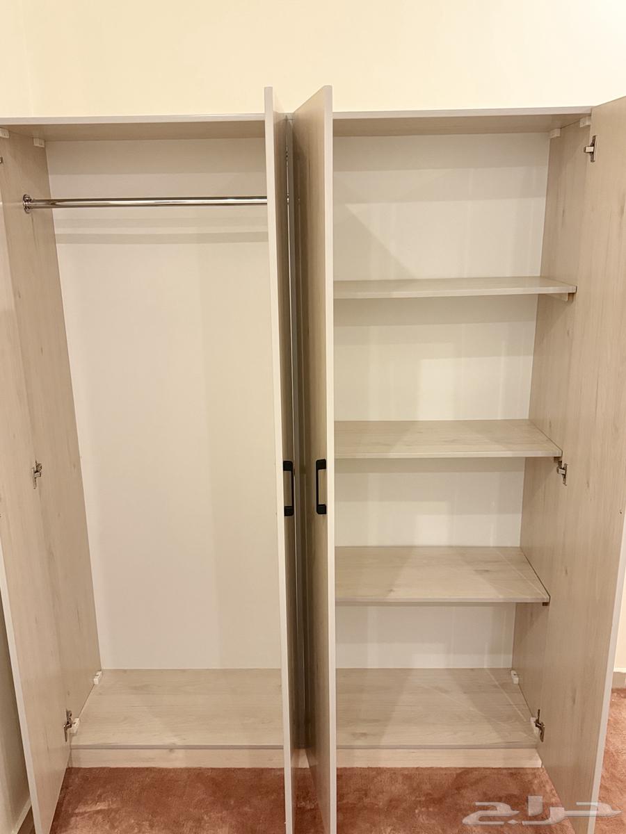 للبيع دولاب وسرير وستارة64222787359362111