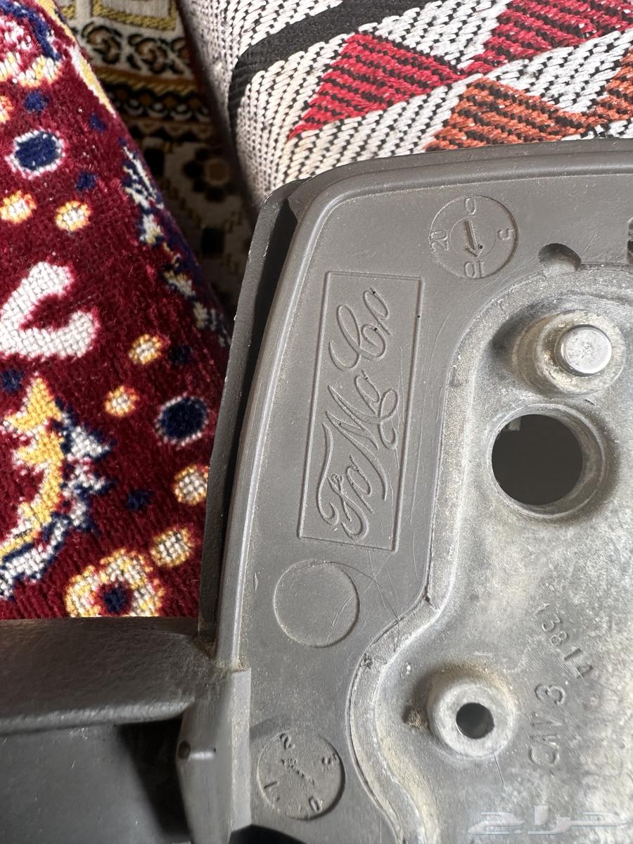 طارة فورد ماركيز - فكتوريا - تاون كار من 2006 الى 201264401452716930114