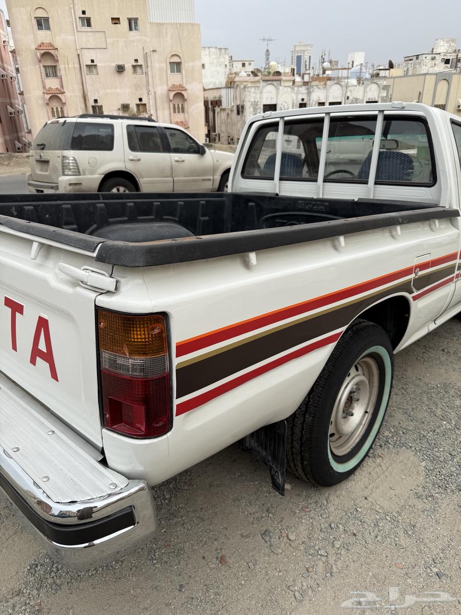 للبيع هايلكس موديل 92 مخزن64404666736642112