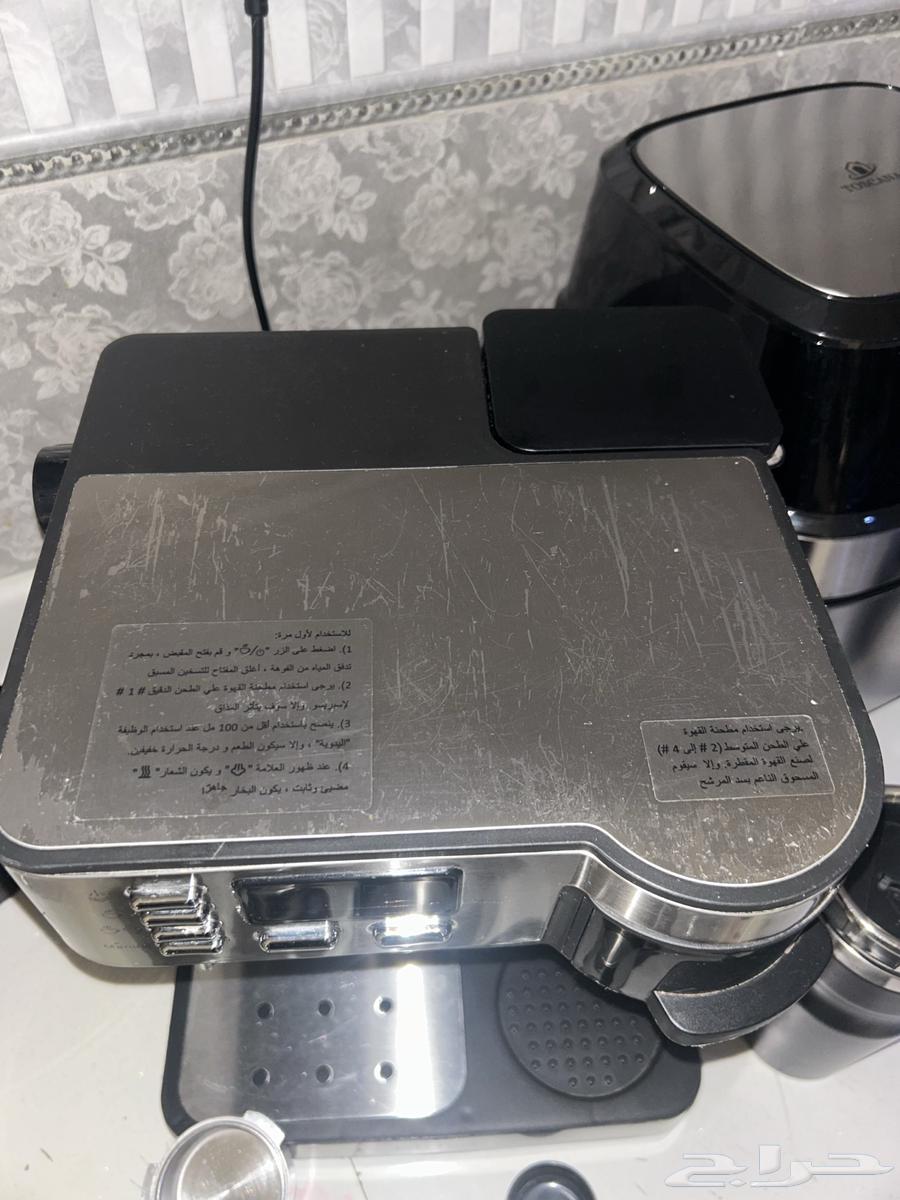 صانعة قهوة64204942174081112