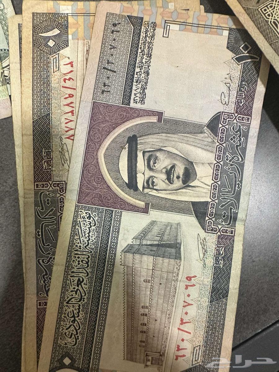 للبيع اغراض متنوعه وتيشرت الهلال64212544806402111