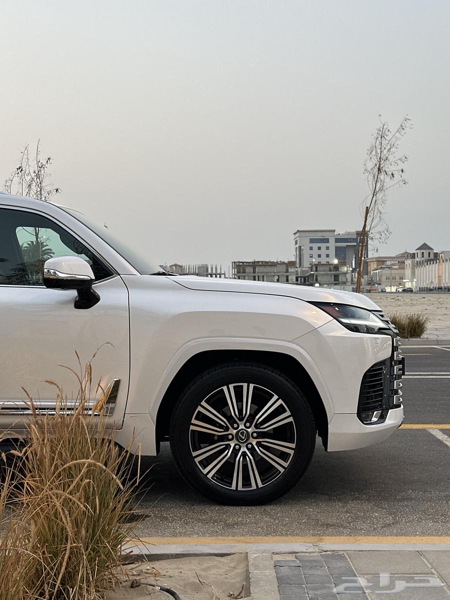 Lexus LX600 BB Full Option 2024 Model64406388560513113