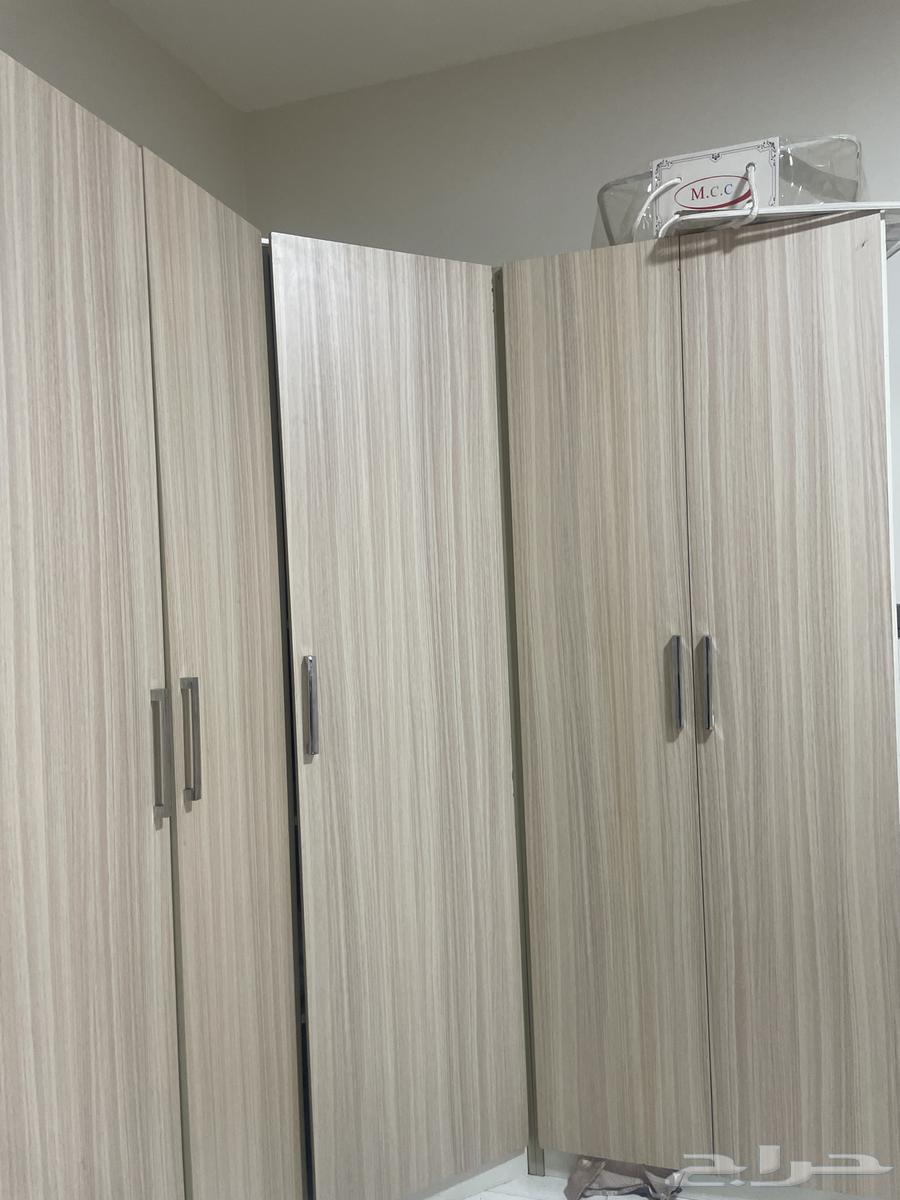 دولاب كبير من الداخل64220226713091110