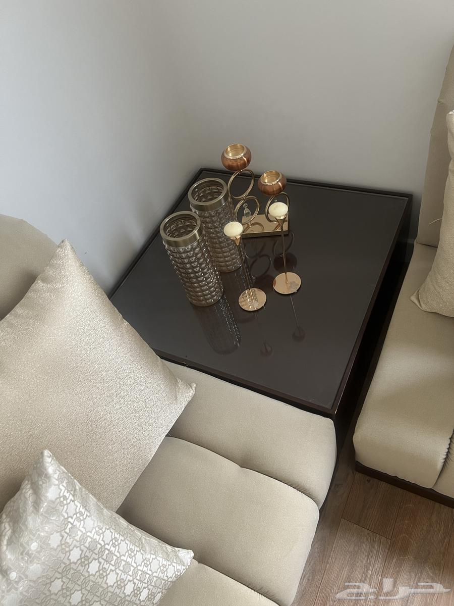 Luxurious new floor sofa used for only two weeks64215641119489114