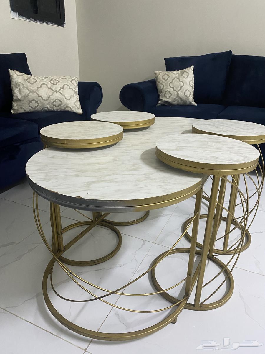 طاوله للبيع ب 10064228400342913111