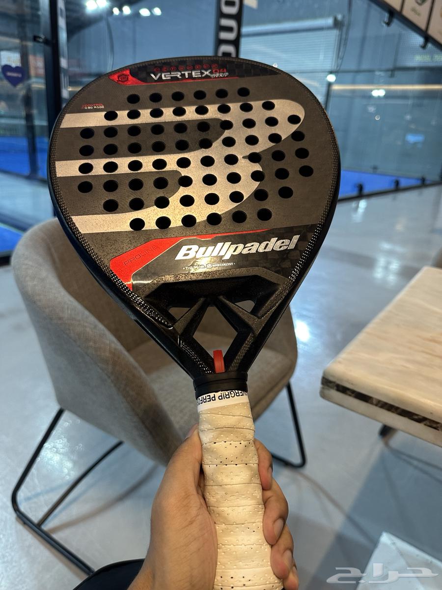 مضرب بادل من شركة بولبادل Bullpadel Vertex 04 Hybrid 202464175482250498111