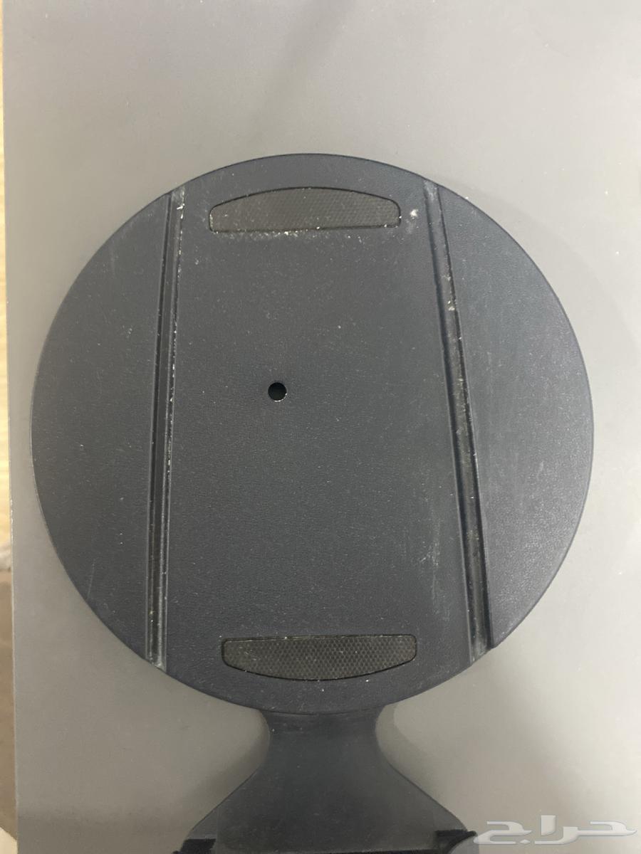 بلاستيشن 5 للبيع مع يد و قاعدة64225193733505112