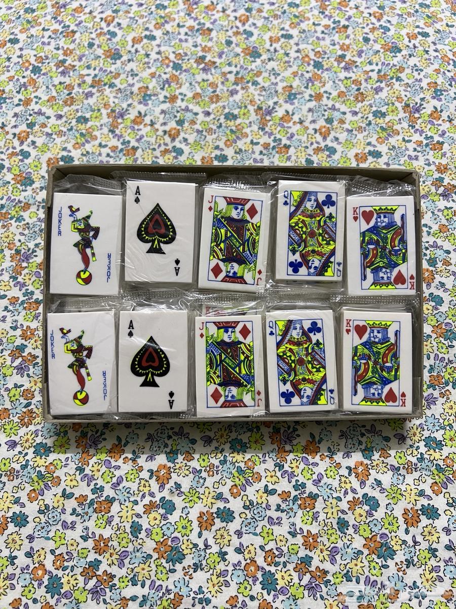 كرتون مساحات قديمة مرزا - على شكل ورق لعب64209994077954111