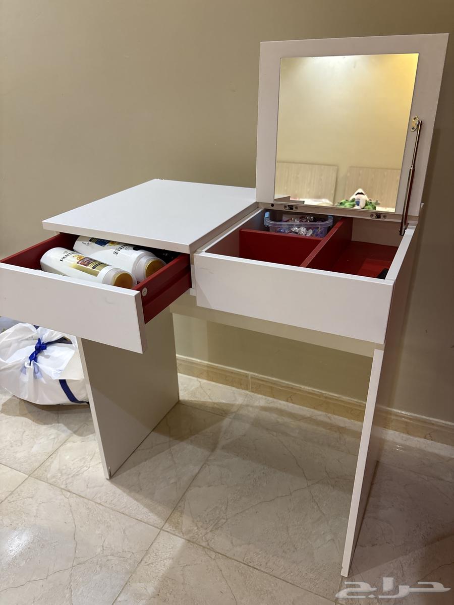 Dressing table64208900964482111