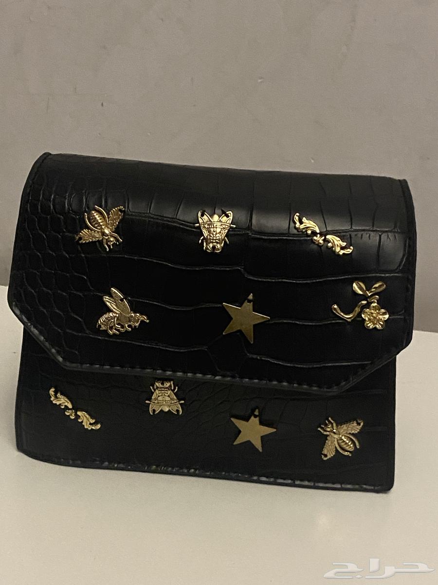 ثلاث شنط ب 75 و الرابع مجاني من اي شنطه من اختيارك64217301955203110