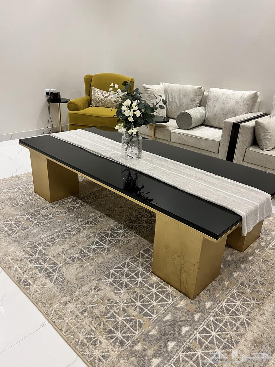 Table and two sofas for sale64224108629633110