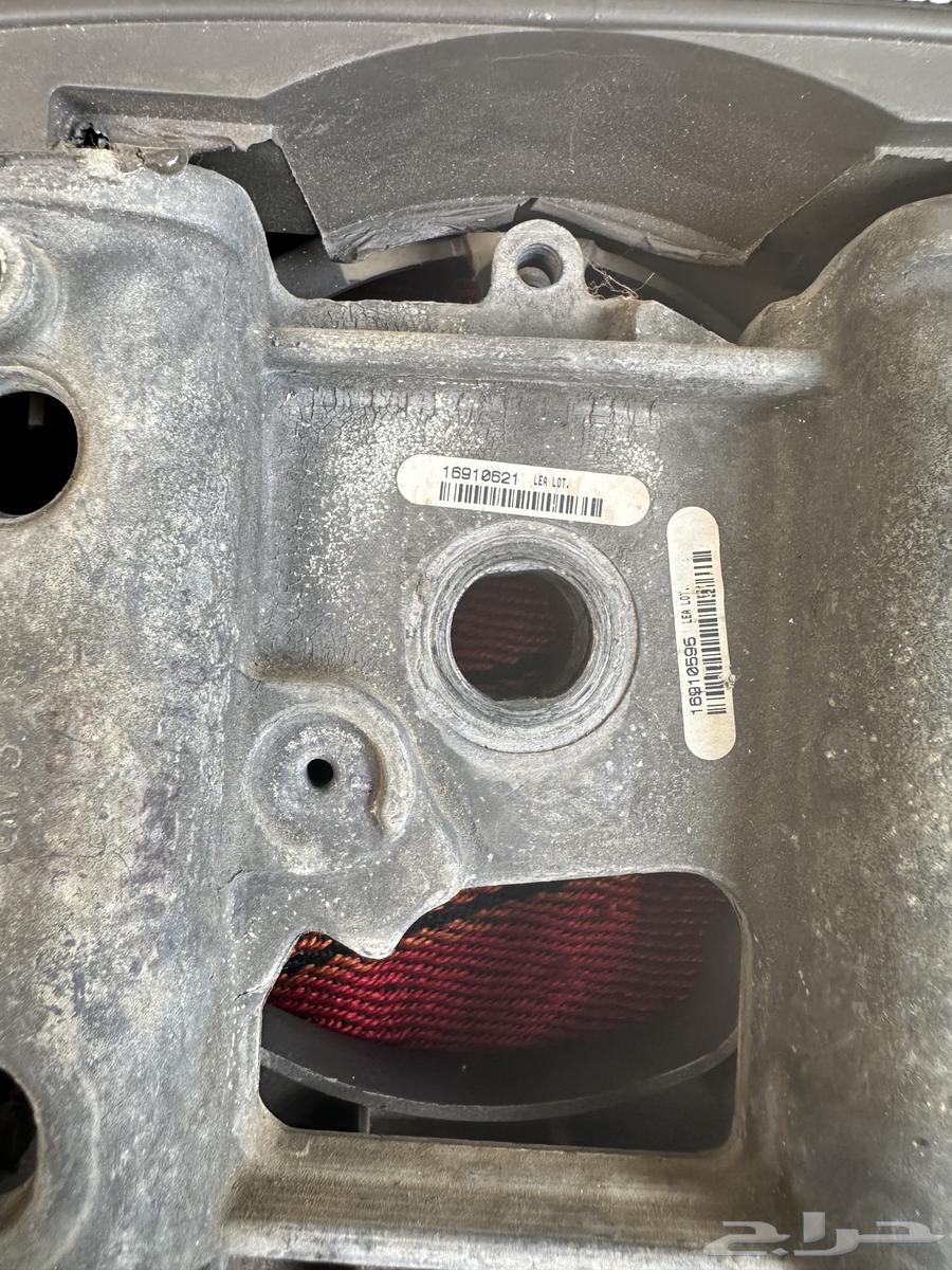 طارة فورد ماركيز - فكتوريا - تاون كار من 2006 الى 201264401452716930112