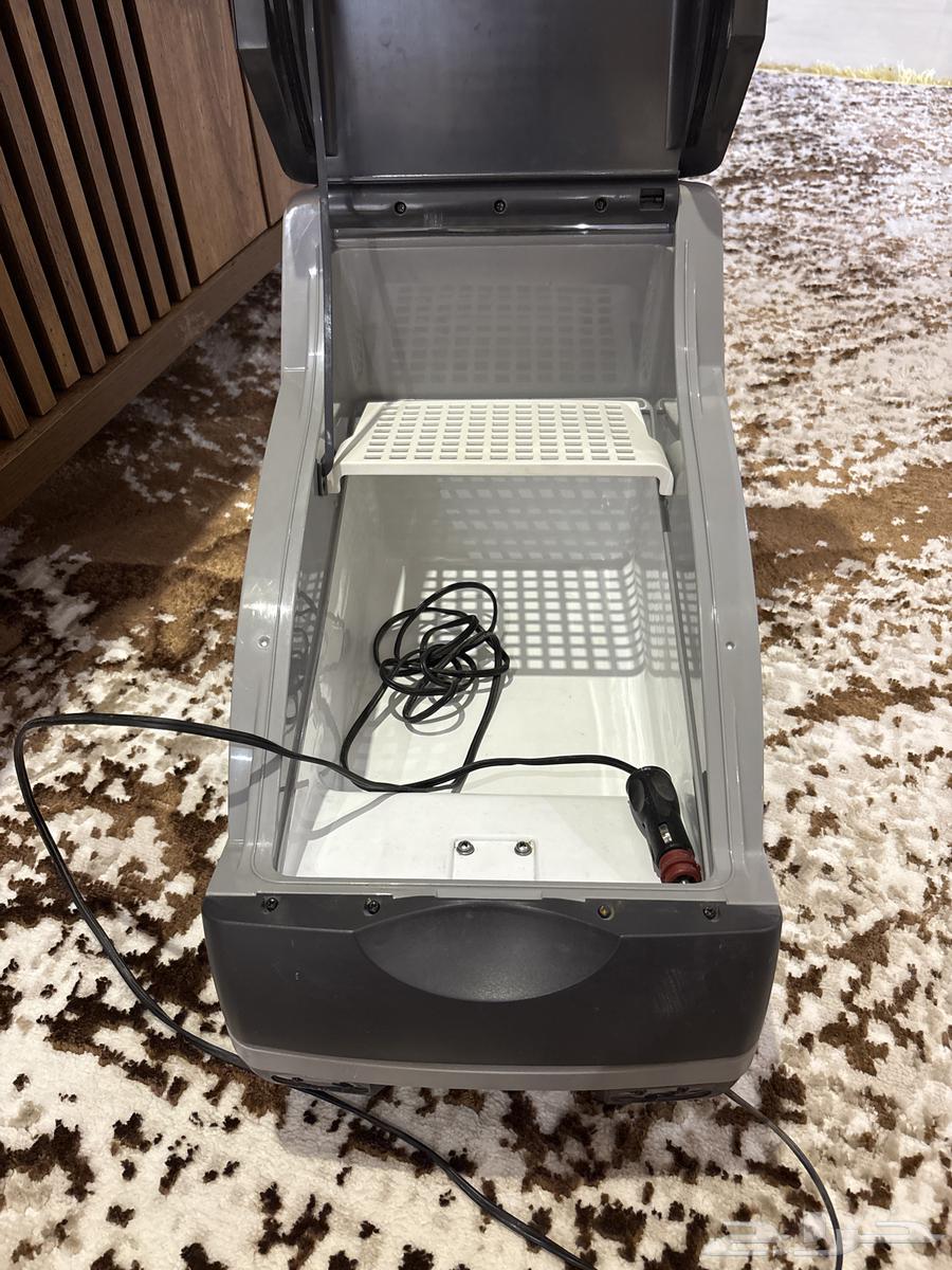 Refrigerator that runs on car lighter64218399180802110