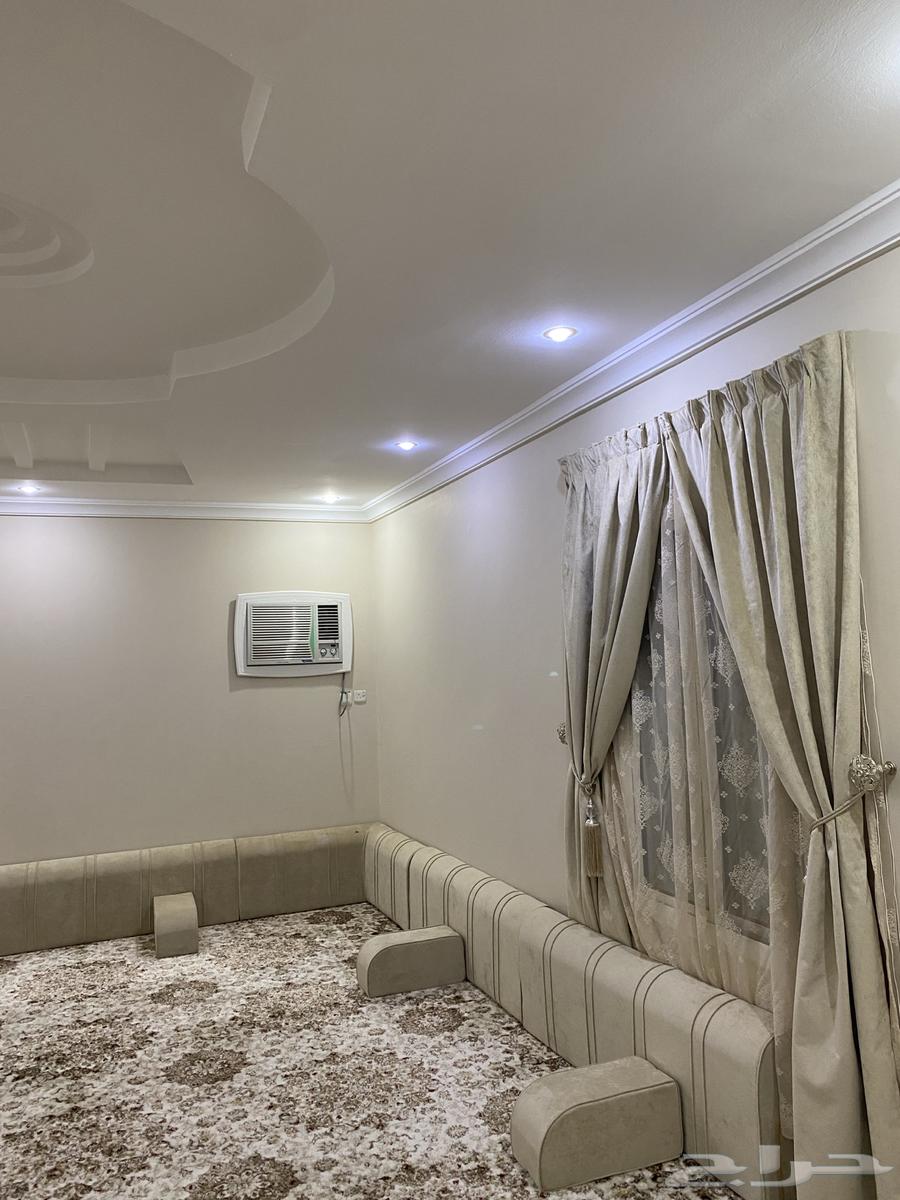 مجلس عربي نظيف للبيع64230998328962110