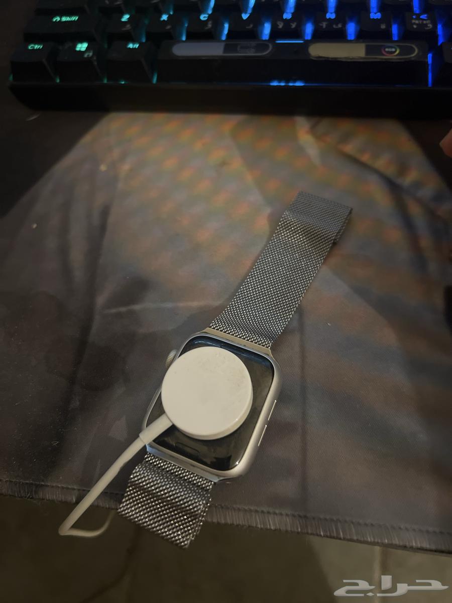 Apple Watch مو مفكوكه64229794391171111