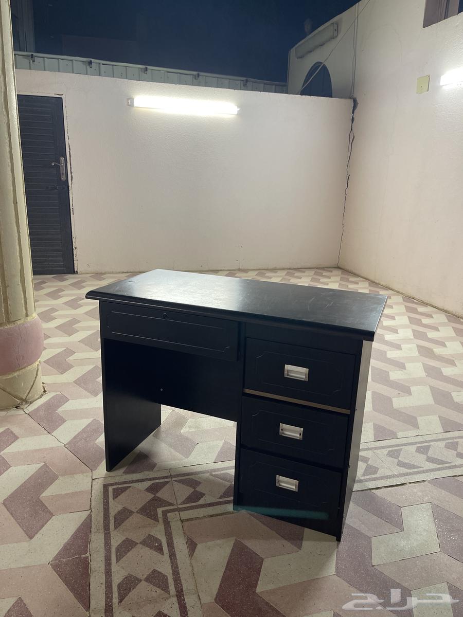مكتب مدرسي شبه جديد64224246106370110