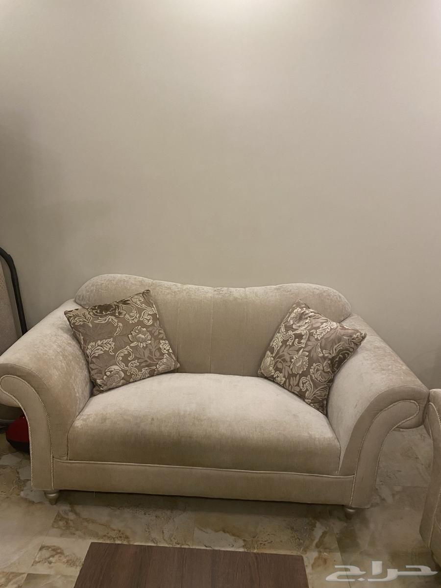 كنب من هوم سنتر اخو الجديد ومريح64208913491201110